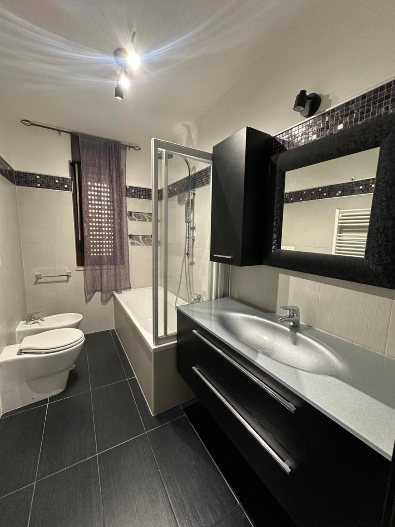 Peter House Apartment Fiumicino Bagian luar foto